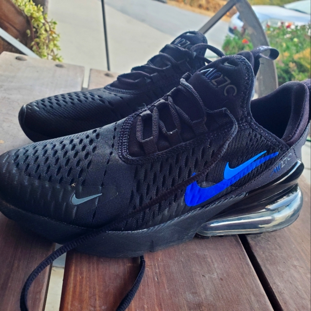 Nike air 270s